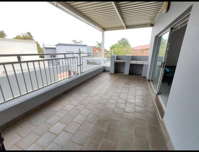 5 BEDROOM HOUSE FOR SALE IN MISTY BAY